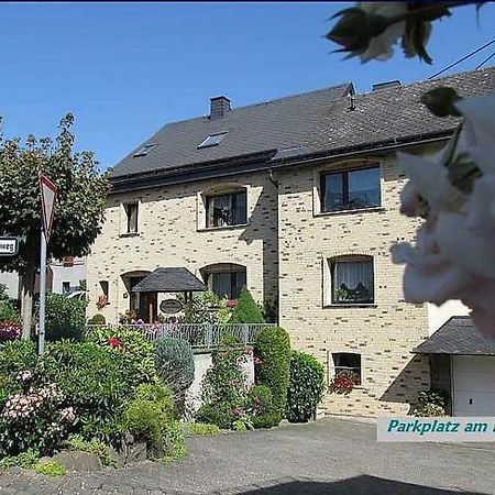 Eifelferienwohnungen "Familie Saxler" Bereborn Bagian luar foto