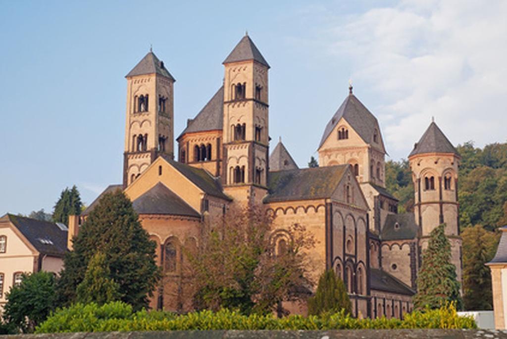 Eifelferienwohnungen "Familie Saxler" Bereborn Bagian luar foto